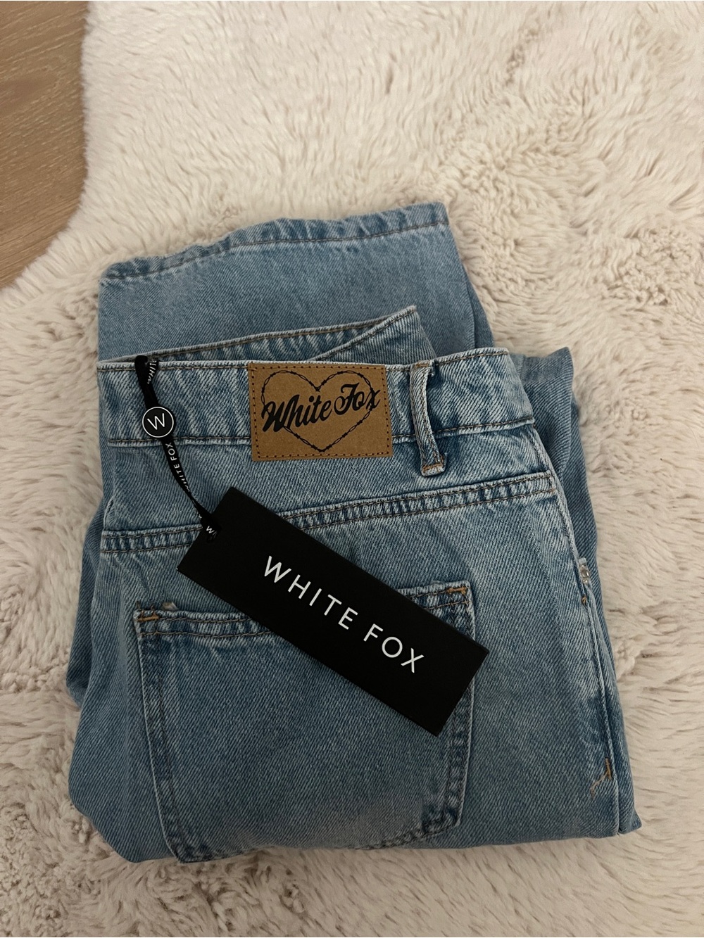 White Fox Women's Light Blue High-Rise Jeans